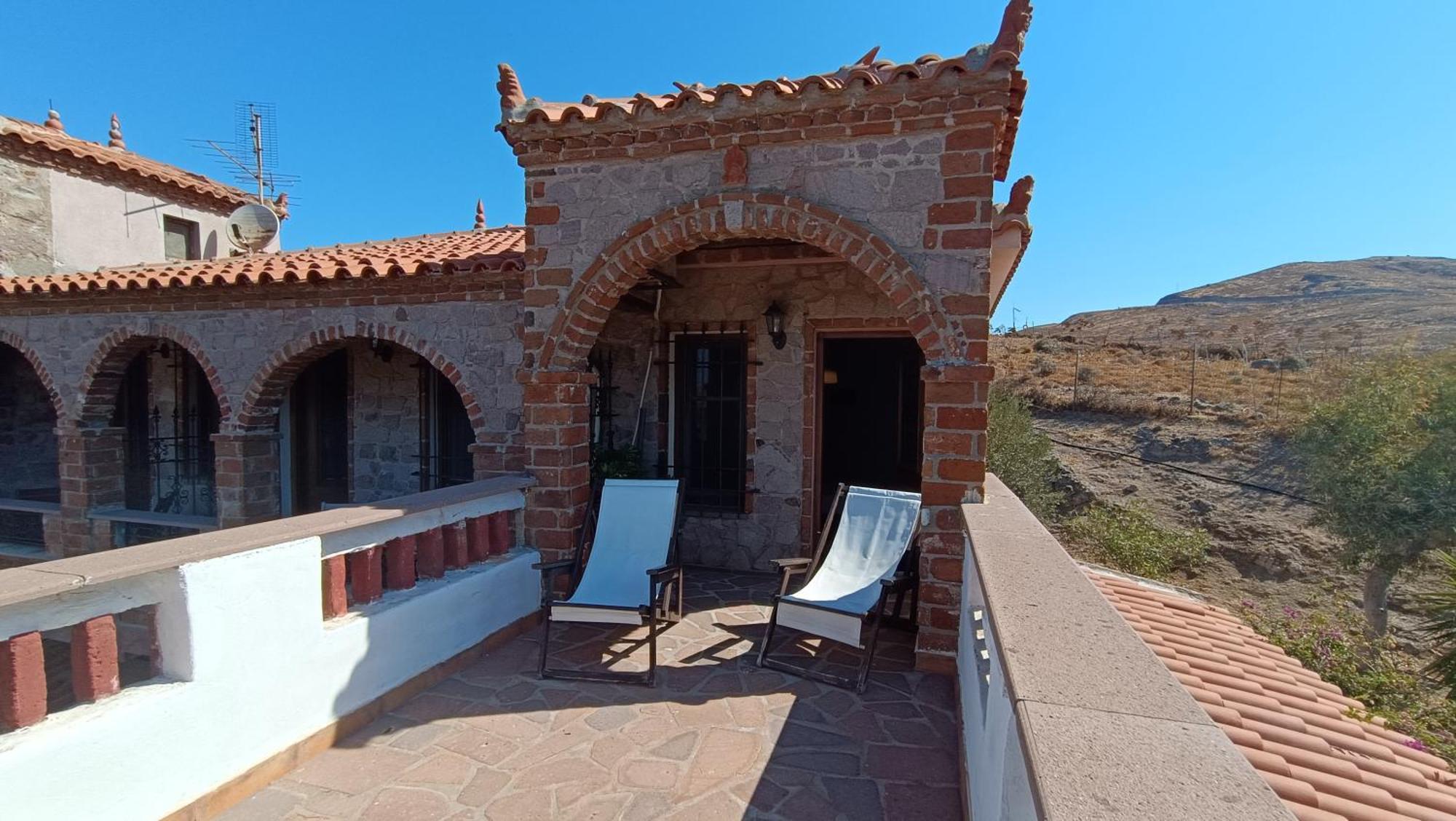 Lesvos Tower House Komninos Sígrion Extérieur photo